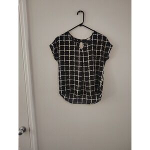 Norah Womens Black White Grid Print Keyhole Back Short Sleeve Blouse Size S